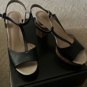 Size 9 Nanette Lepore - like new